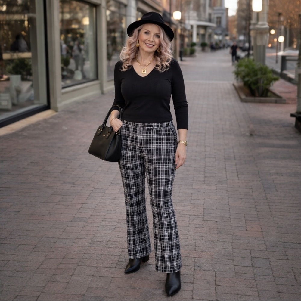 Joseph Ribkoff Black White Plaid Knit Pants Size 12 Straight Leg Pull-On